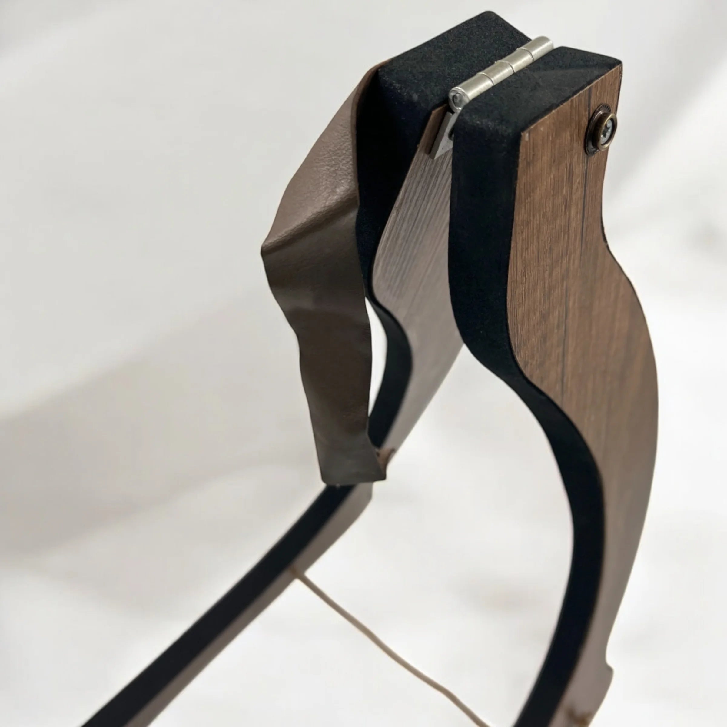 Anatolian Guard | Professional Baglama (Saz) Stand - Metal Tripod