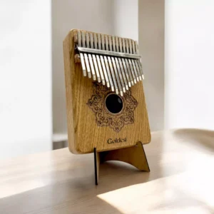 Goldesi natural wood kalimba with stand showcasing display and play setup